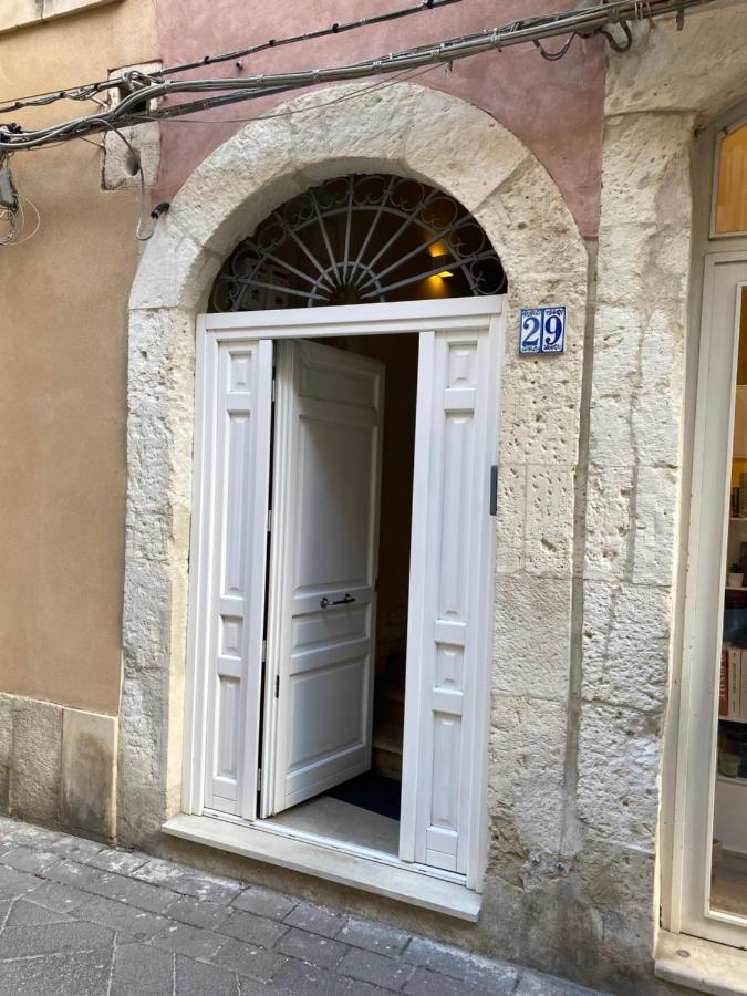 Balcony In Giudecca By Ortigia Apartments Syrakus Exterior foto